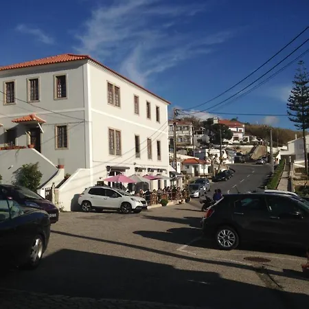 Azenhas Do Mar بيت للعطل